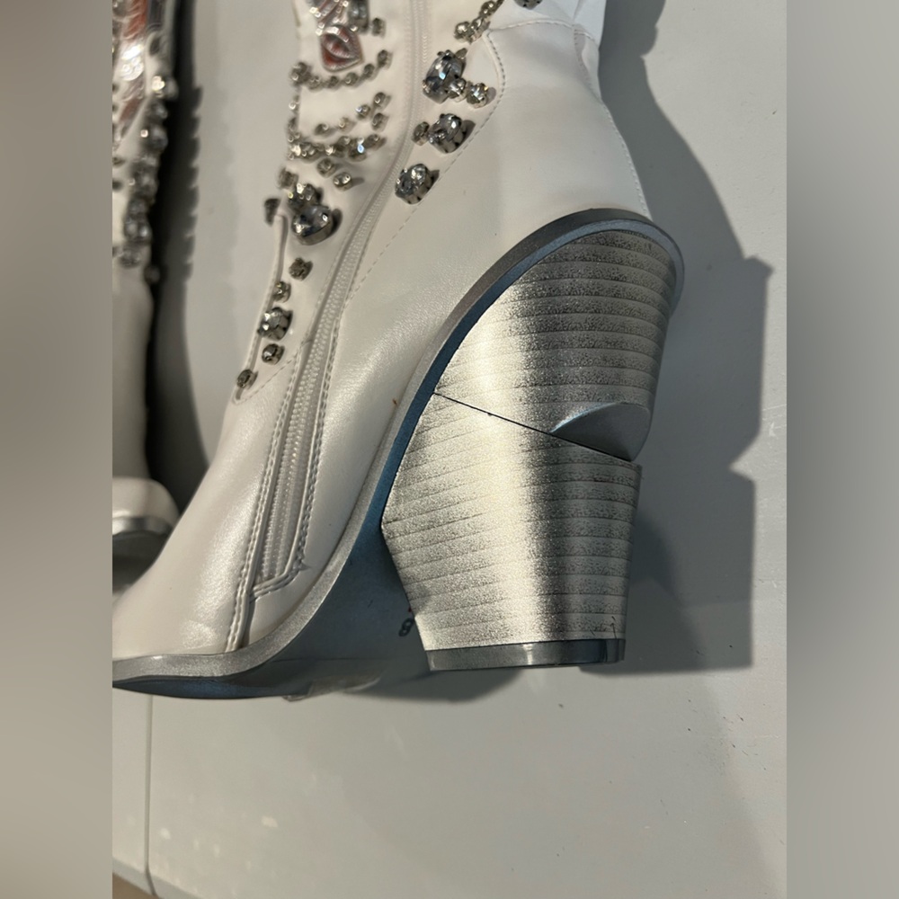 Azalea Wang Upbeat Rhinestone Cowboy Boot, Sz 8 NWT - Picture 14 of 16
